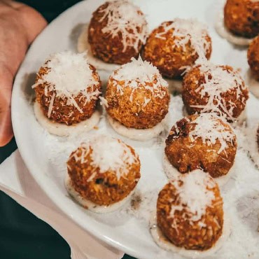 Palermo Food Tour: Tasting the Best Arancina in Sicily